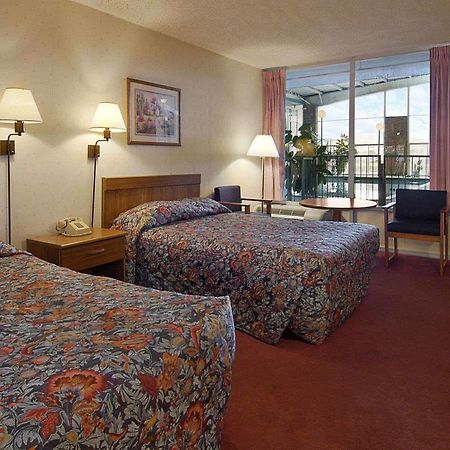 Knights Inn Rantoul Zimmer foto